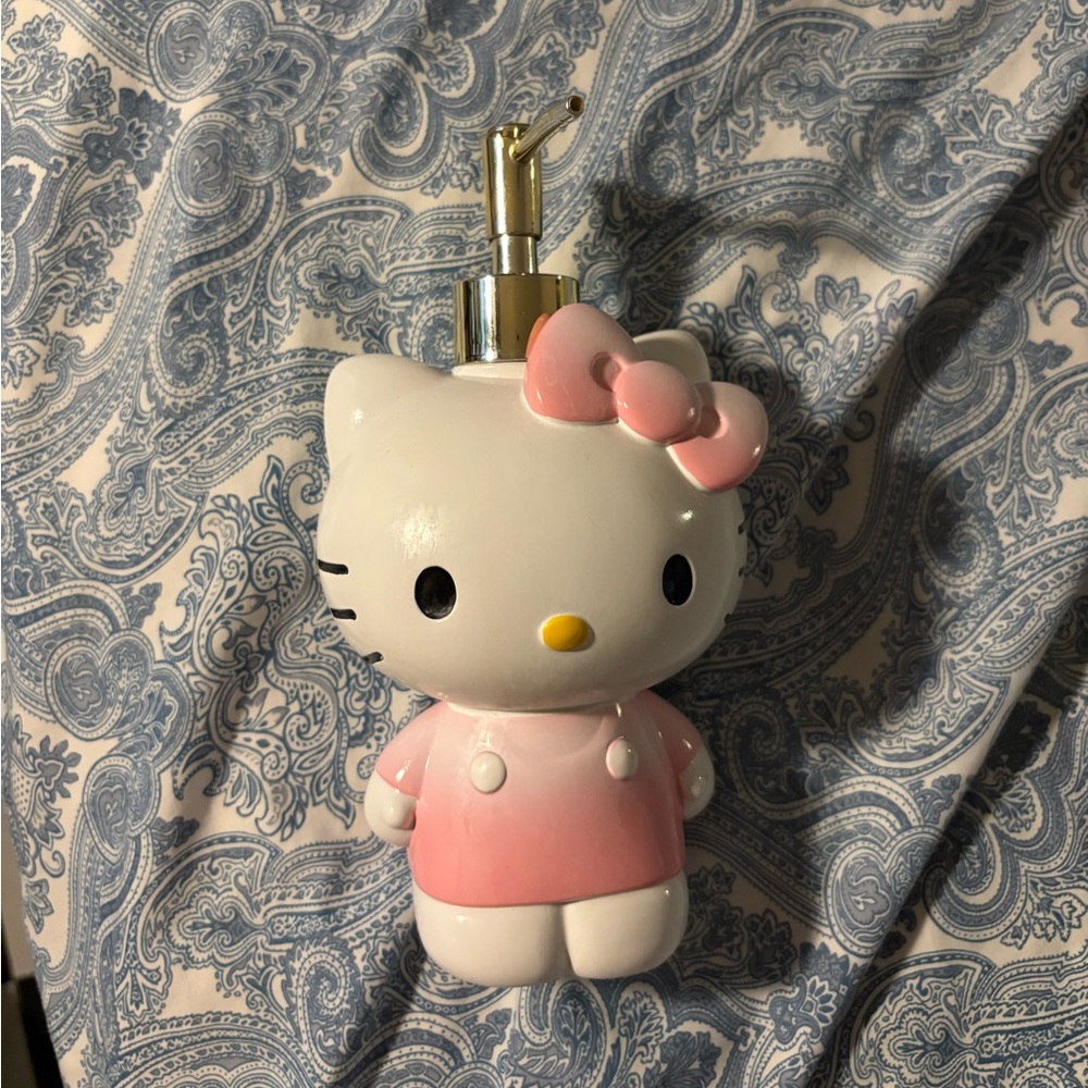 Hello Kitty dispenser